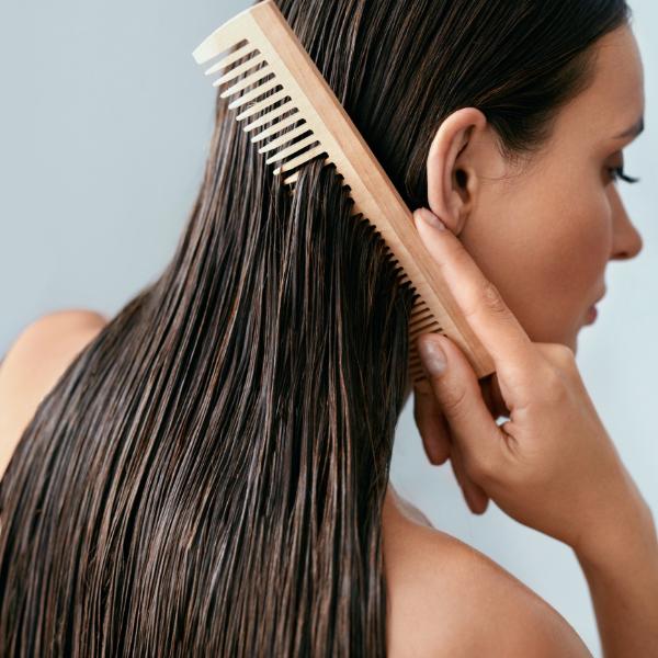 Perte de Cheveux Féminine | Solutions pour une Repousse Saine et Durable - mondialpharma.com